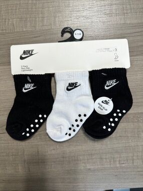 Nike 3-Pack Baby Non-Slip Ankle Socks - Black & White | NWT 6-12 months
